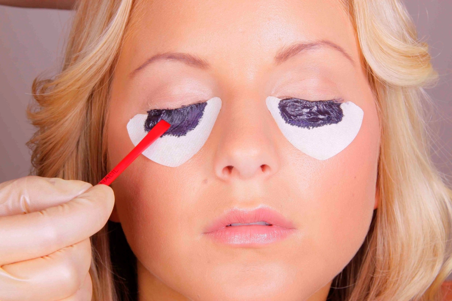 Vopsirea genelor cu BINACIL Pasul 8 Vopsirea genelor cu BINACIL Pasul 8